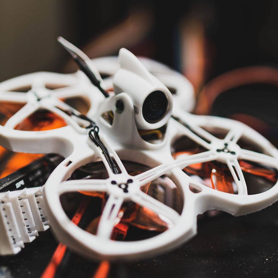 Emax Tinyhawk II 2 RTF FPV Rac - Eachine Drone E010 recensione e prezzo